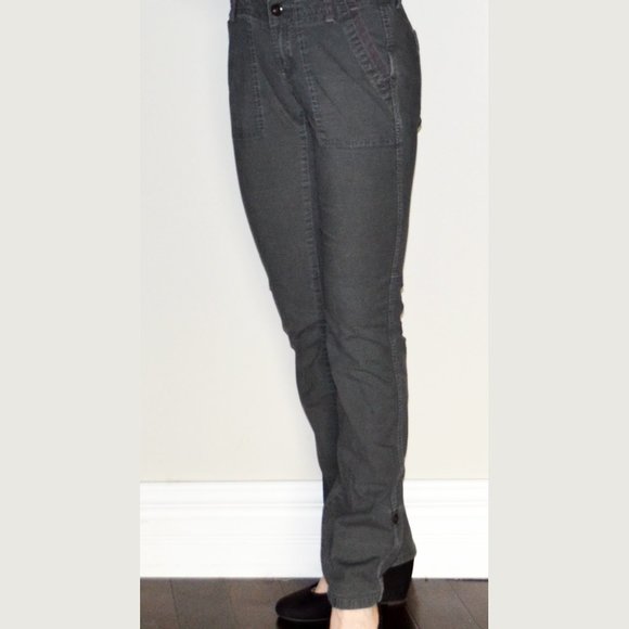 ✨SALE: 3 for $25!✨ The North Face Convertible Pants - Picture 1 of 10